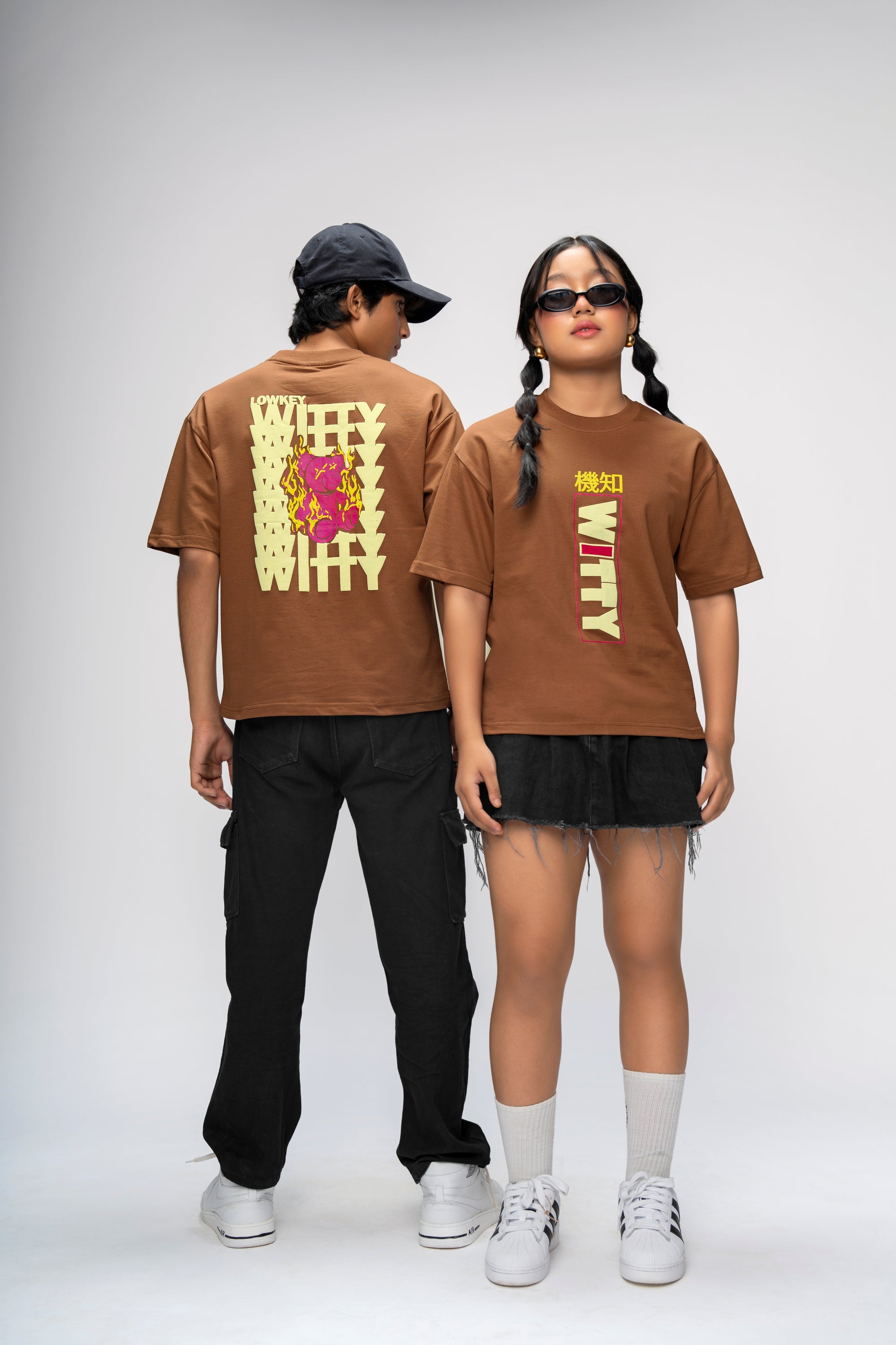 WIT POP BROWN OVERSIZED UNISEX T-SHIRT