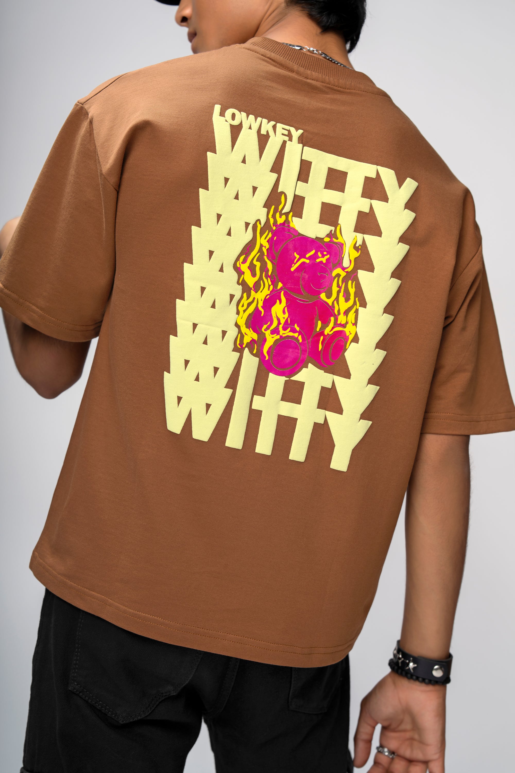 WIT POP BROWN OVERSIZED UNISEX T-SHIRT