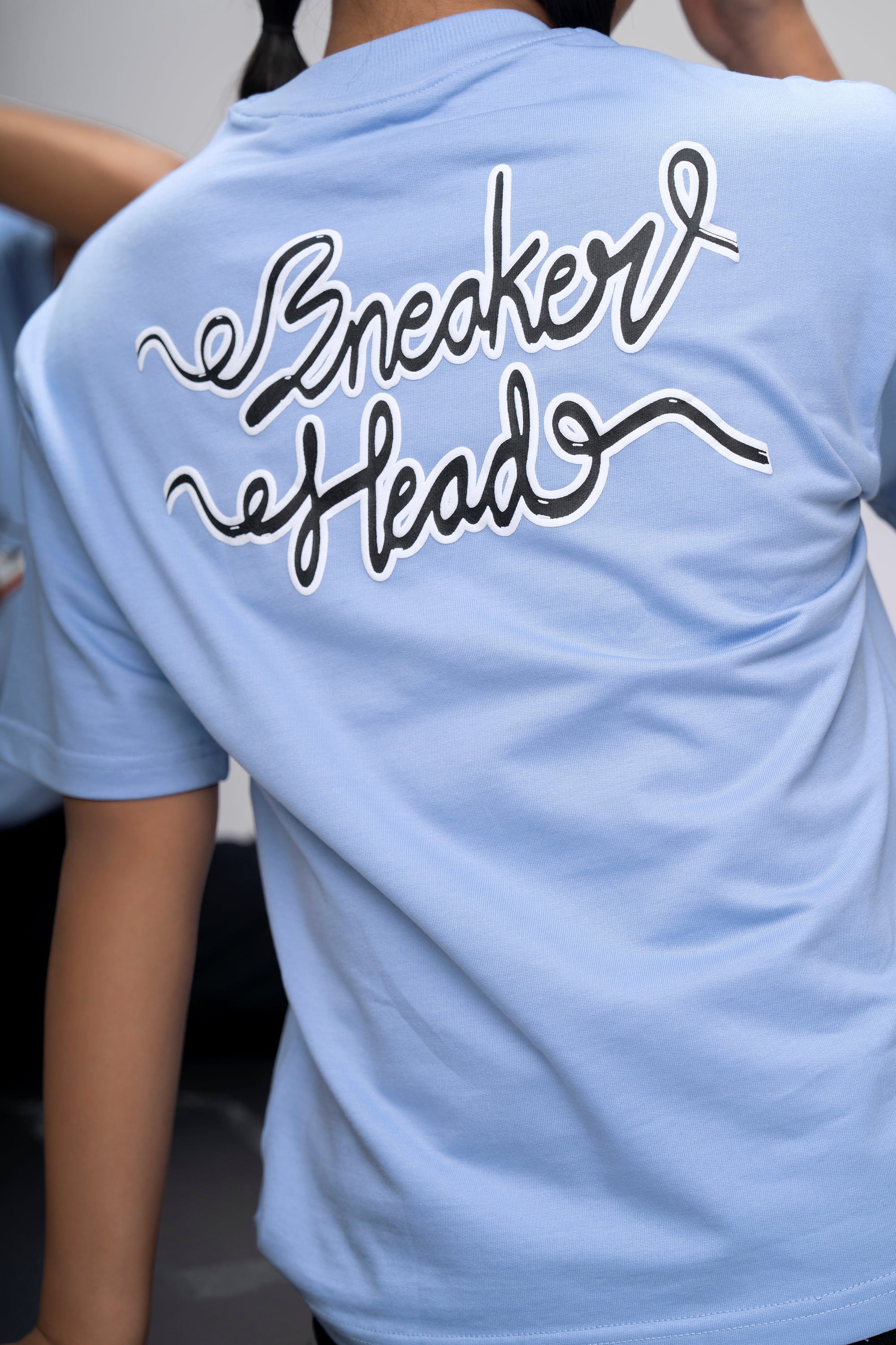 SNEAKER DOODLE BLUE OVERSIZED UNISEX T-SHIRT